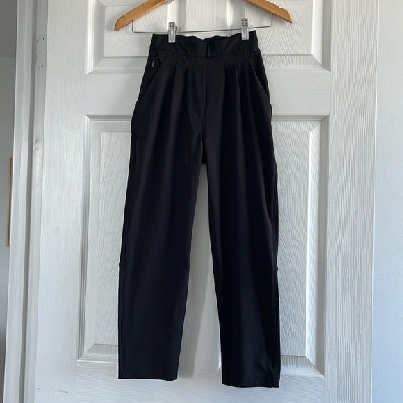 lululemon athletica Pants - Lululemon Pleated Trouser